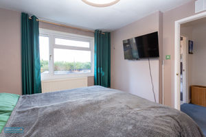 Bedroom- click for photo gallery